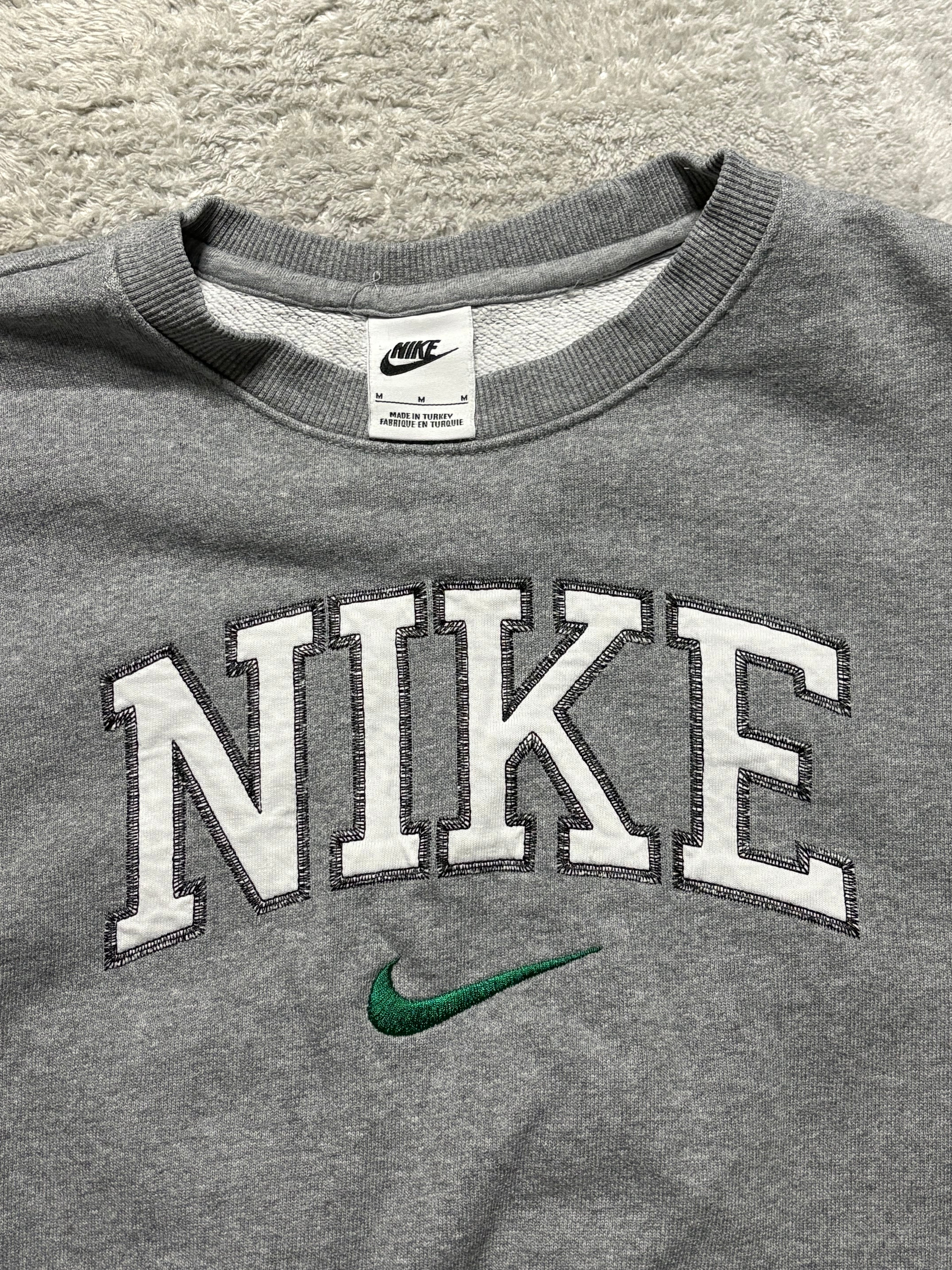 Nike Spellout Crewneck Grau Weiß Grün Vintage M
