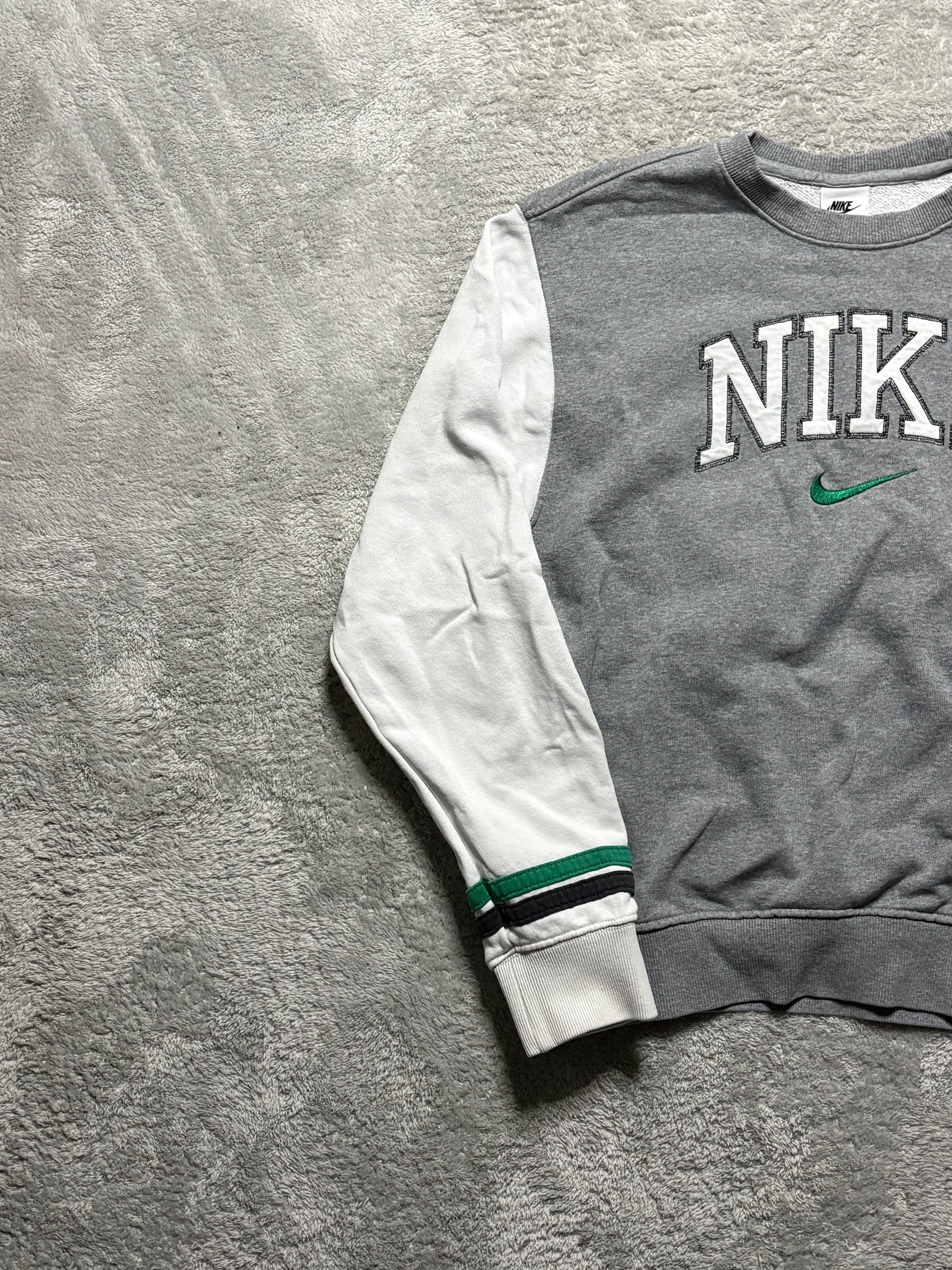 Nike Spellout Crewneck Grau Weiß Grün Vintage M