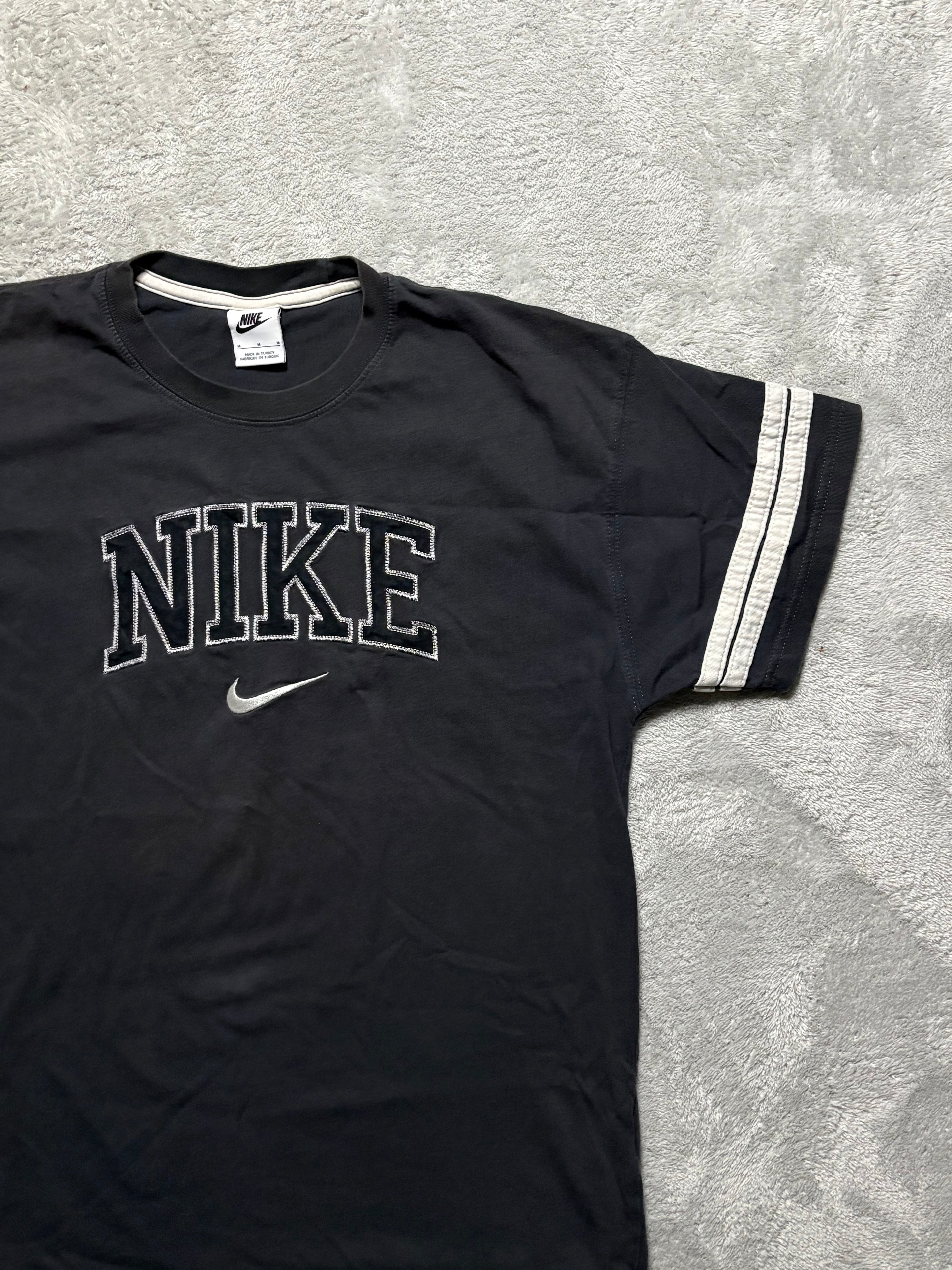 Nike Vintage College Logo T-Shirt Schwarz M